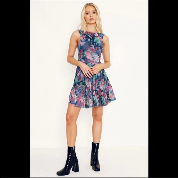 BLACKMILK Friends Not Anemones Bow-Back Dress SIZE XS - Picture 3 of 12